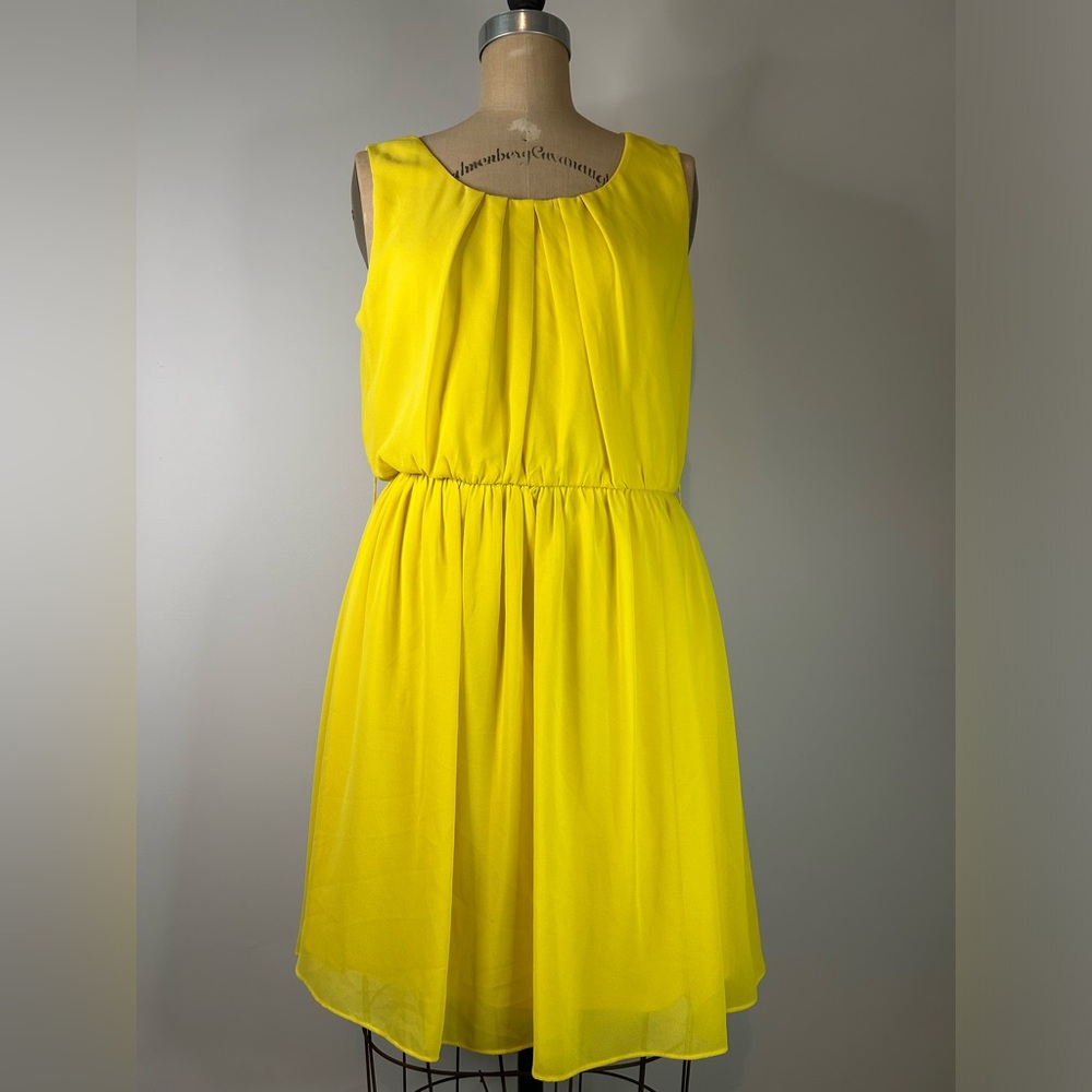 Iz Byer Sleeveless Yellow Pullover Sheer Overlay Dress, size Large Juniors